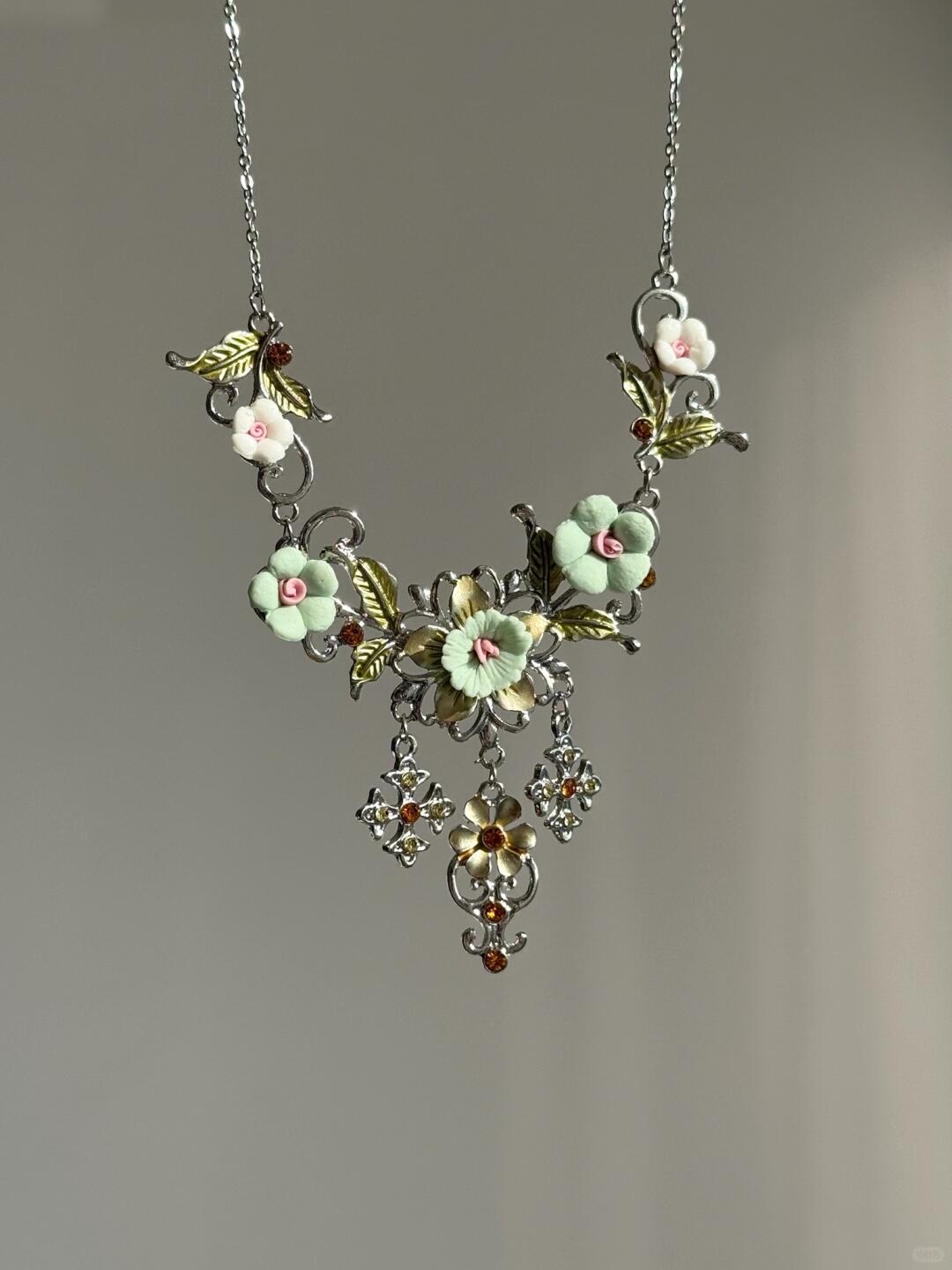 Inoya Necklace | Vintage Dreamscape & Handcrafted Charm (Limited Edition)
