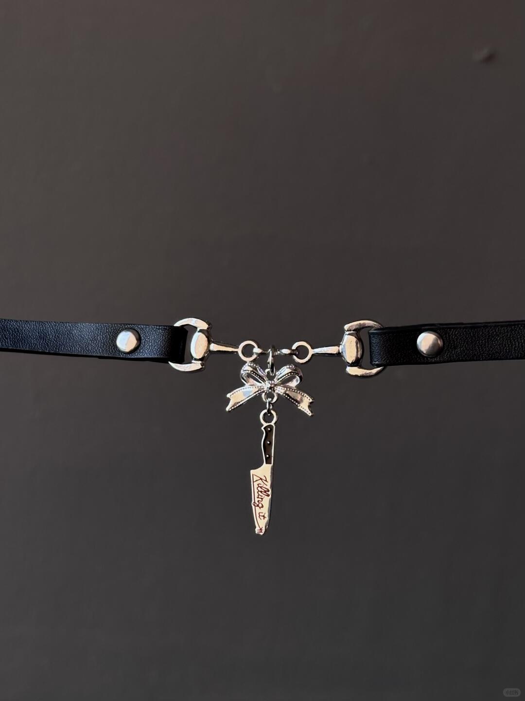 Kiss Me, Kill You | Blood-Drop Velvet Choker for Gothic Y2K Drama (Limited)