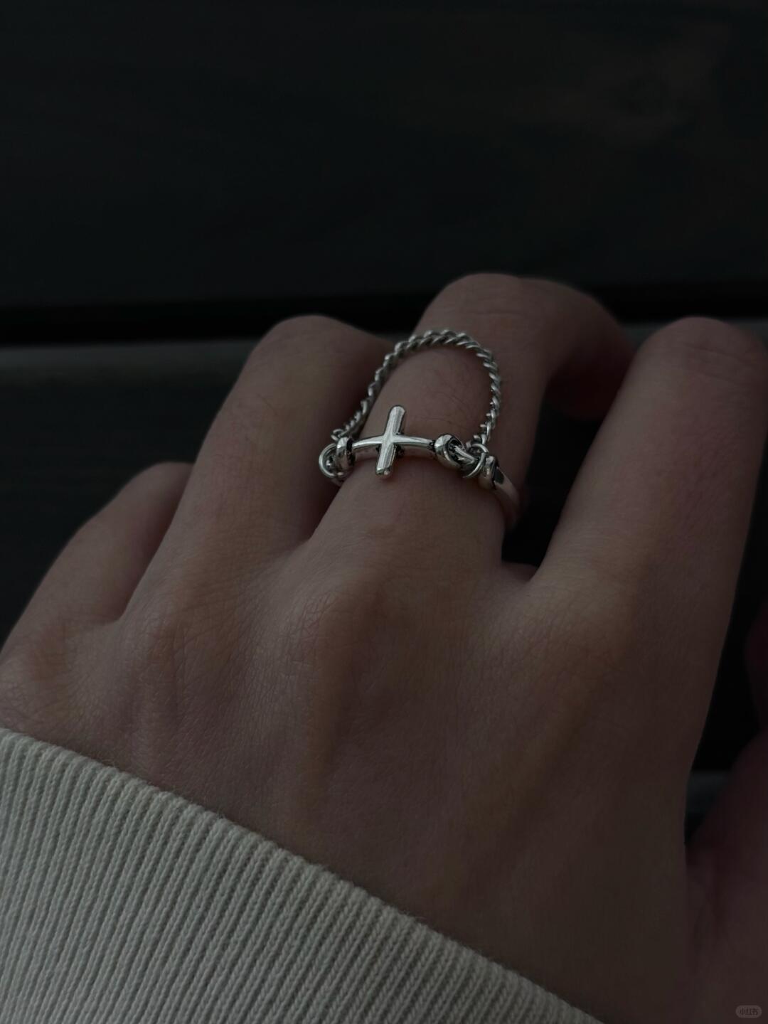 Camus L’aube Viendra | Rebirth Cross Ring (Y2K Limited)