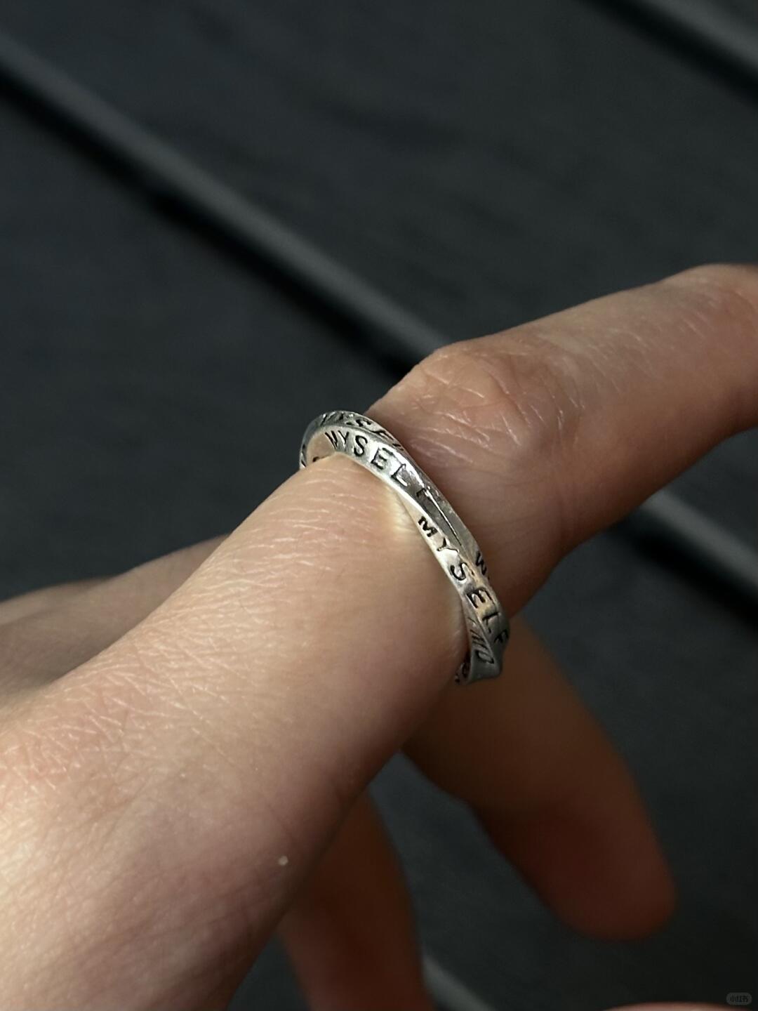 Let It Be | Möbius Strip Ring for Infinite Calm (Vintage Y2K)