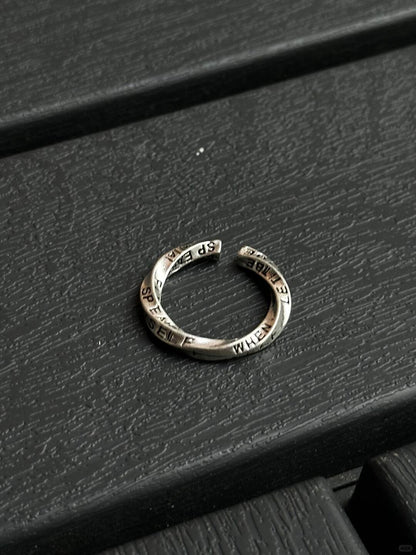 Let It Be | Möbius Strip Ring for Infinite Calm (Vintage Y2K)