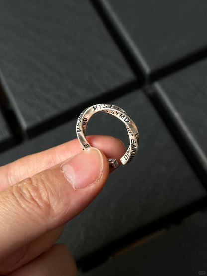 Let It Be | Möbius Strip Ring for Infinite Calm (Vintage Y2K)