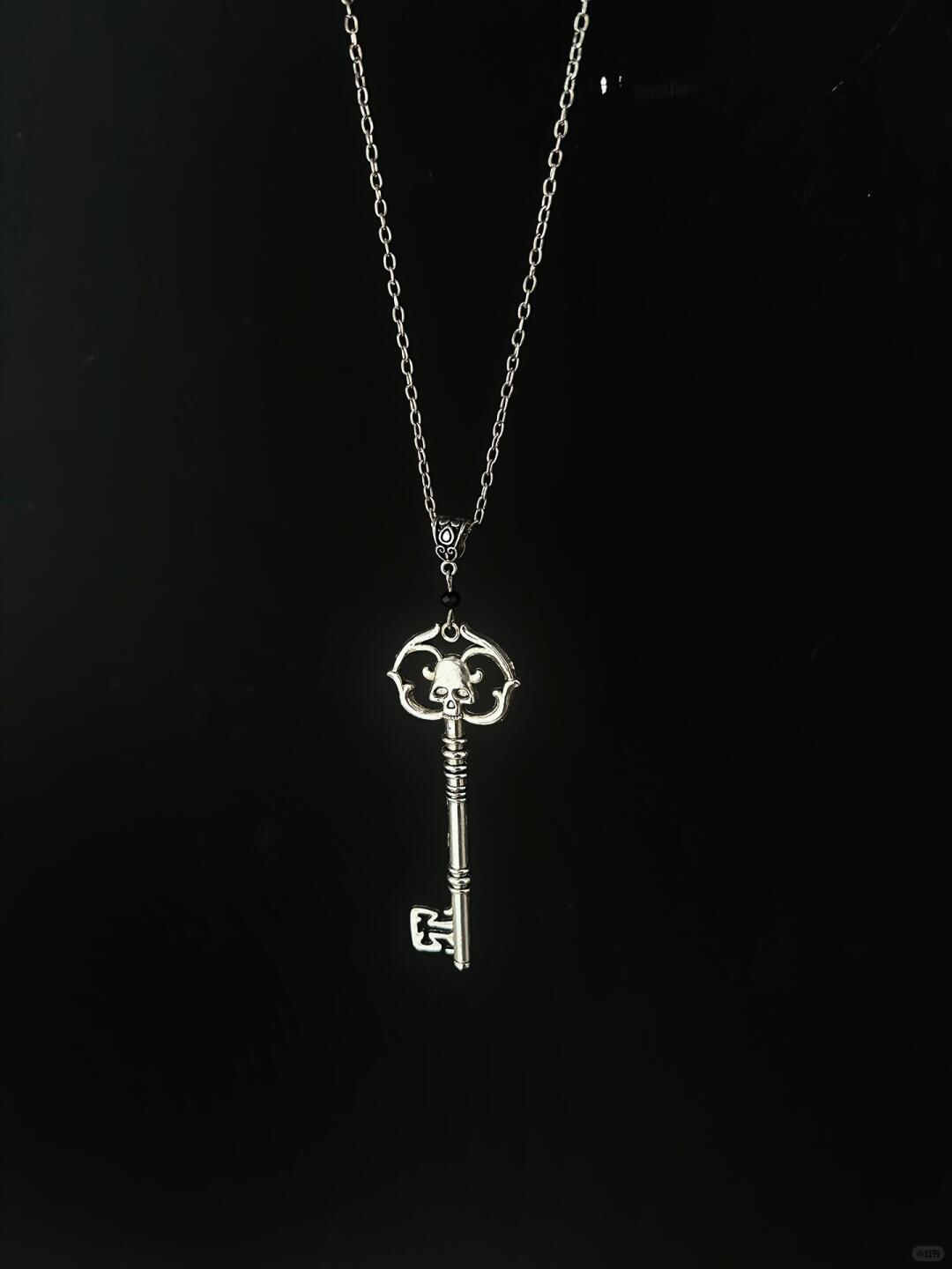 Dark Key of Nevermore | Raven’s Necromantic Key Pendant (Y2K Limited)