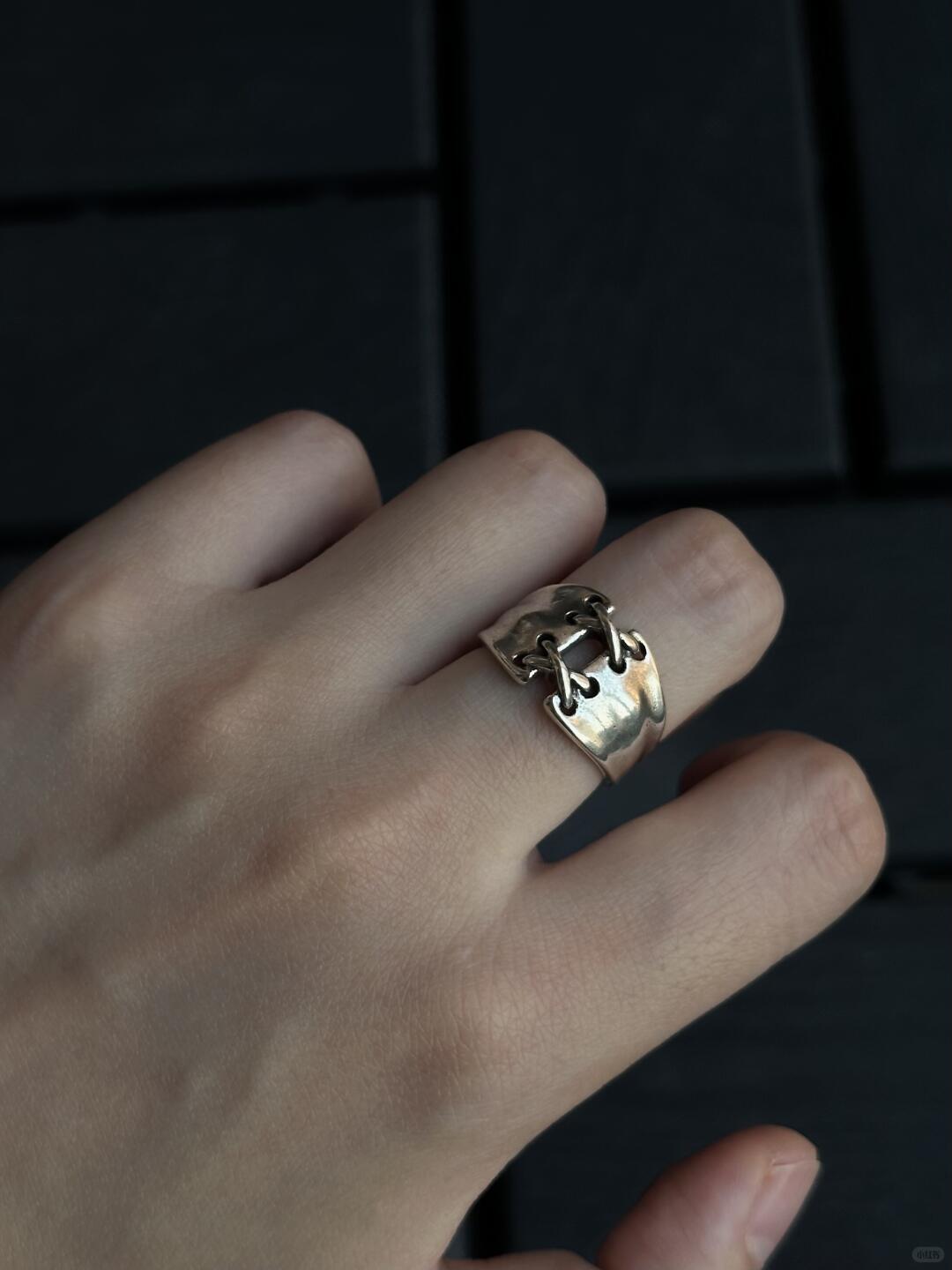 Noelia Towers | “Bondage. Rule. Obedience.” Ring for the Unpossessed