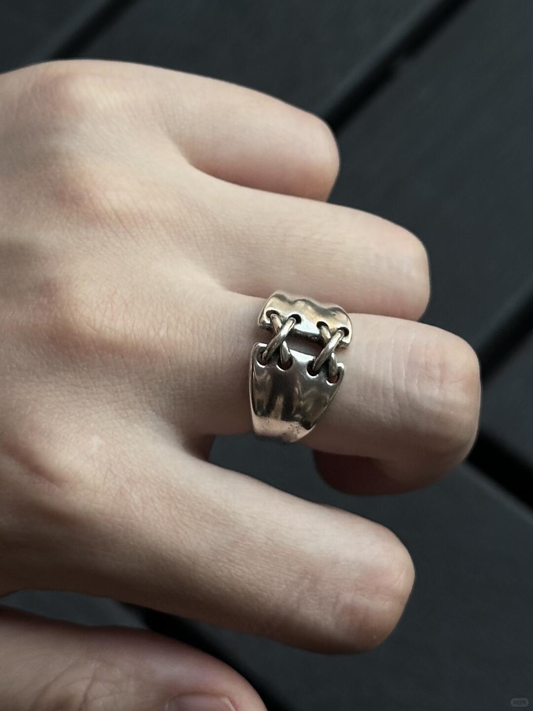Noelia Towers | “Bondage. Rule. Obedience.” Ring for the Unpossessed
