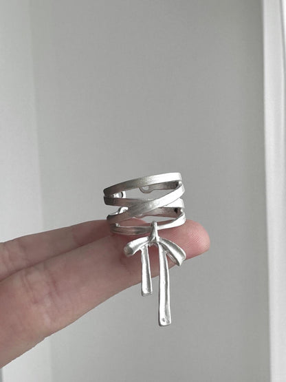 Pure White Overture Ring | Elegant Ribbon & Poetic Design (Limited Edition)