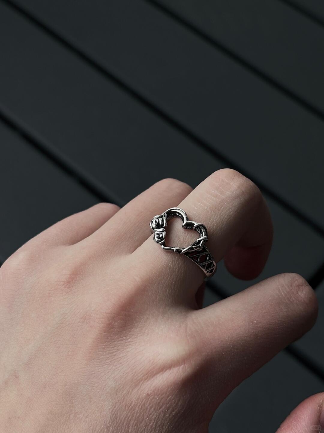 Rose Ring | Poetic Elegance & The Space of Love (Limited Edition)
