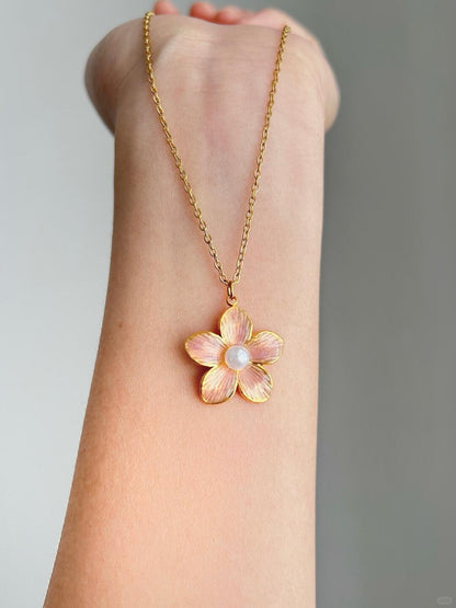 Soliflor Necklace | Vintage Hibiscus Elegance & Handcrafted Design (Limited Edition)