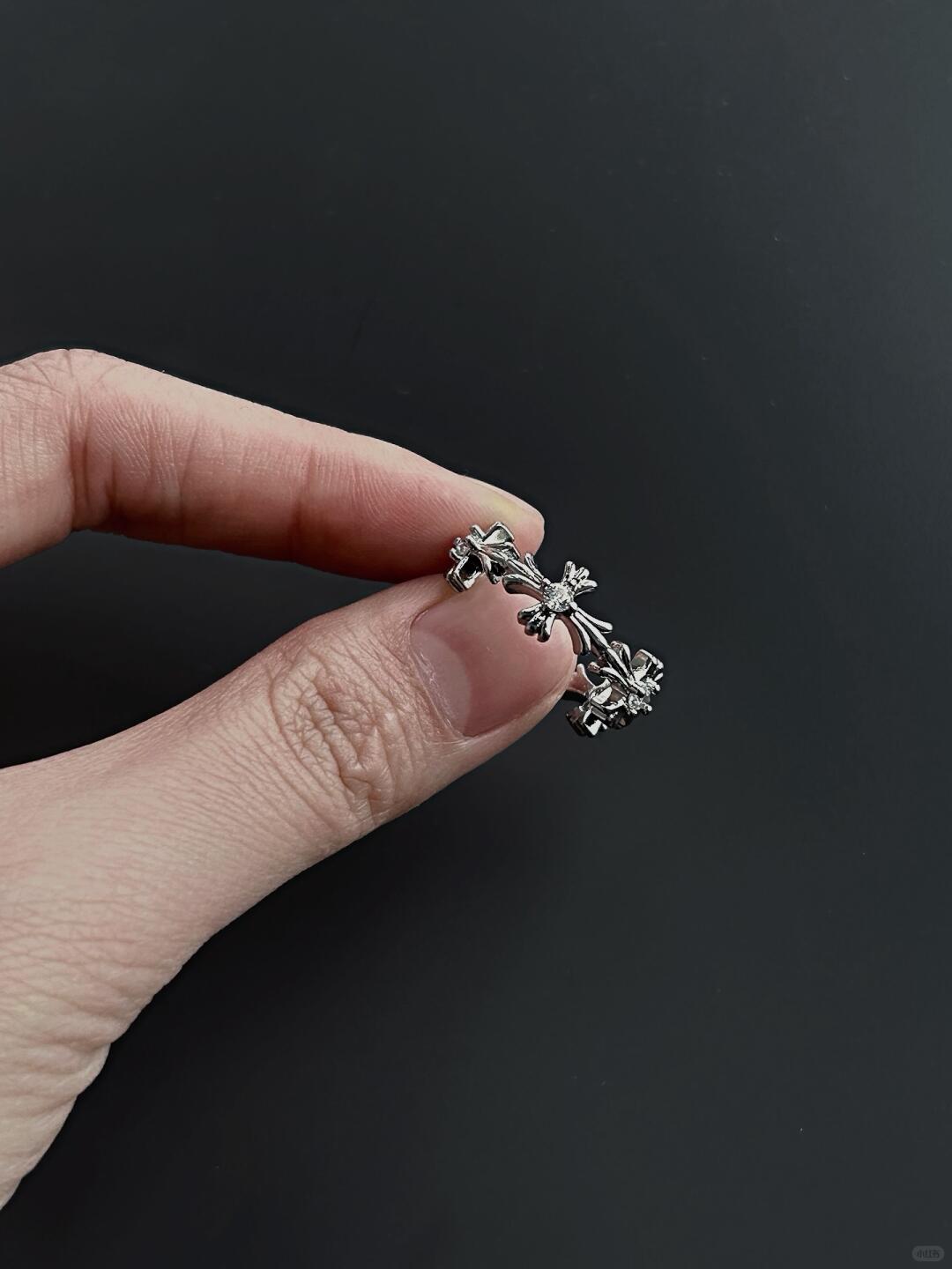 Sparkling Oblivion | Crystalized Forgetfulness Statement Ring (Y2K Limited)