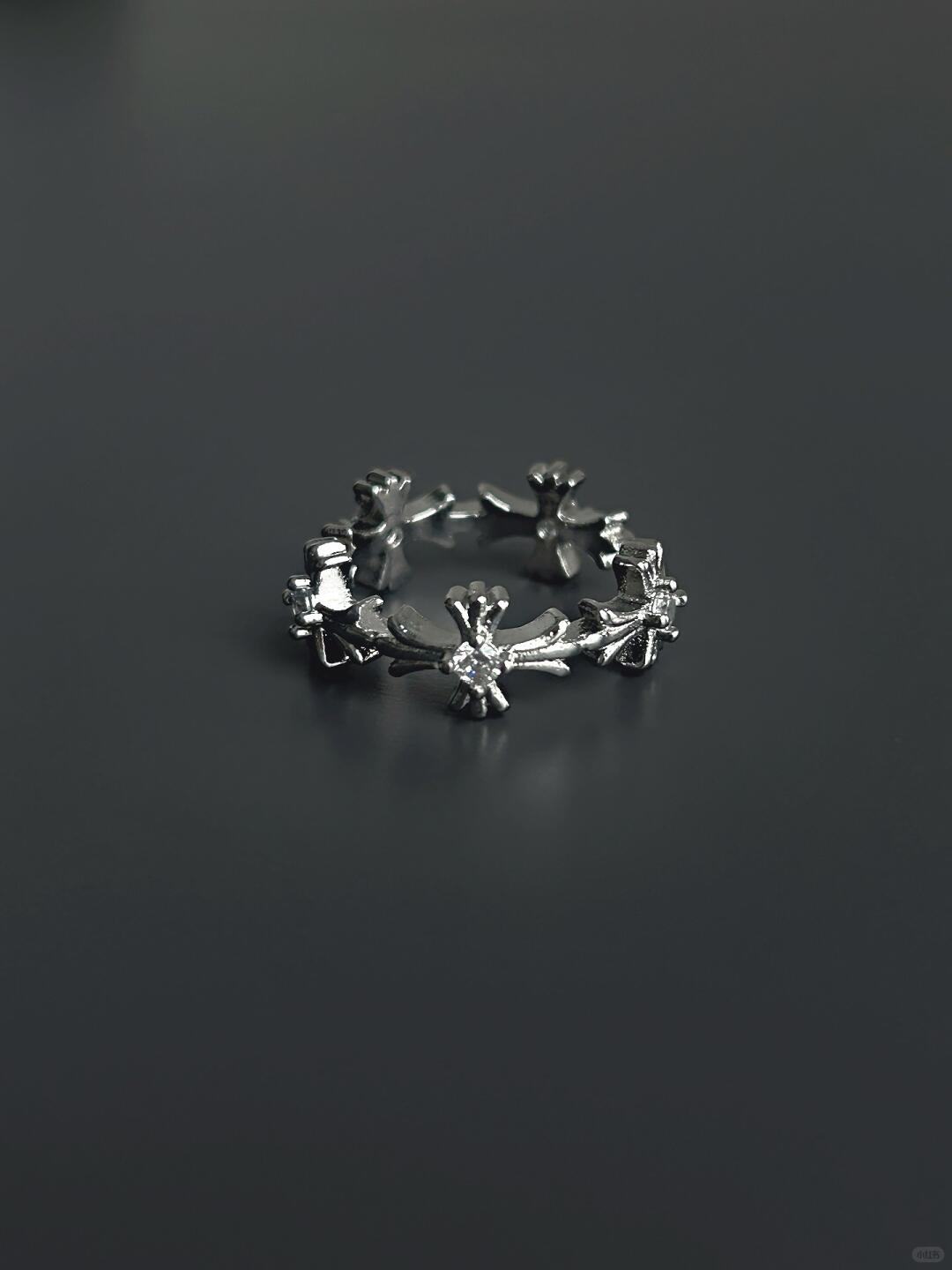 Sparkling Oblivion | Crystalized Forgetfulness Statement Ring (Y2K Limited)