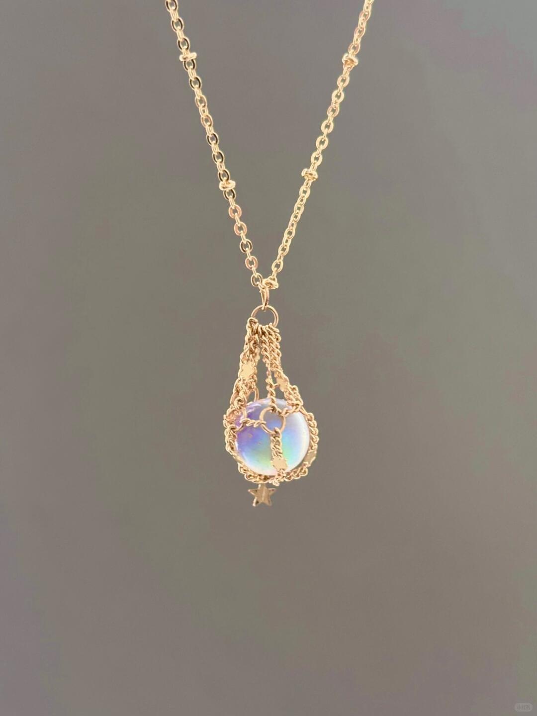 Star Dreamcatcher Necklace | Celestial Elegance & Poetic Design (Limited Edition)