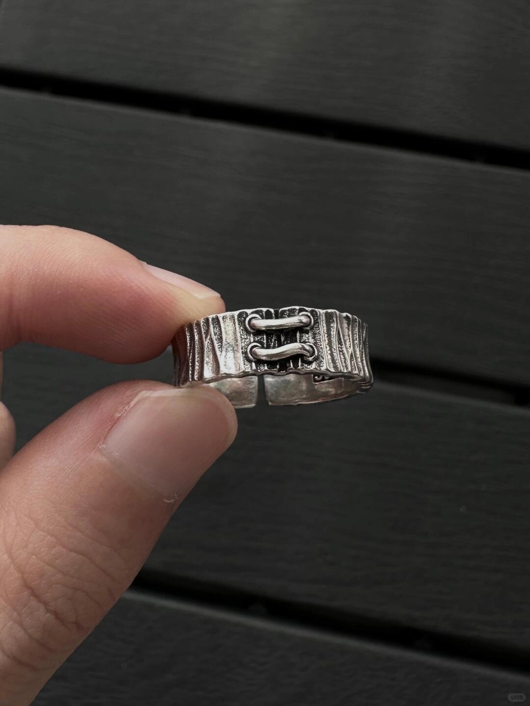 Shackle Ring | Love as Restraint (Limited Edition)
