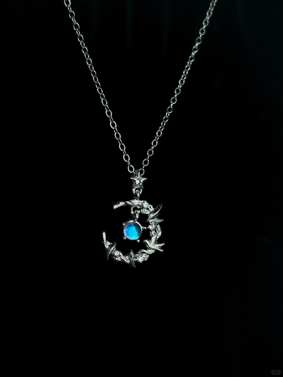 Flowing Moonlight Necklace | Poetry of the Moon (Limited Edition)