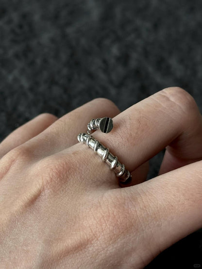 Vintage Ring | Rusted Nail – Freedom in Decay (Limited Edition)