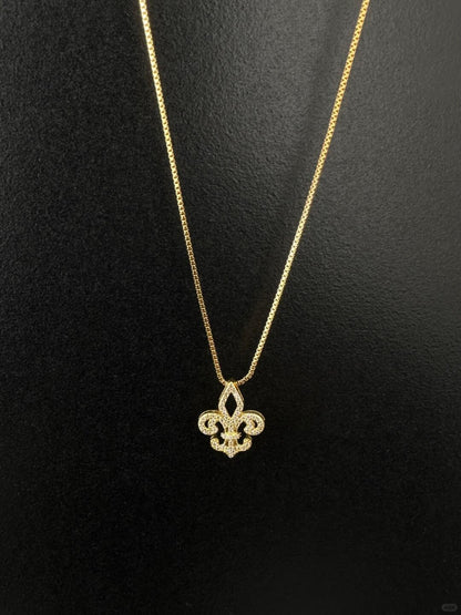 Iris Necklace | Vintage Night Elegance & Handcrafted Design (Limited Edition)