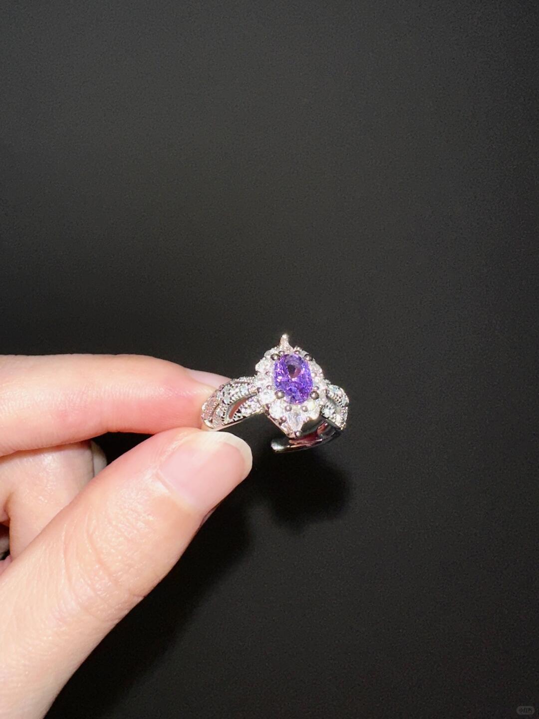 Violeta Ring | European Elegance & Poetic Design (Limited Edition)