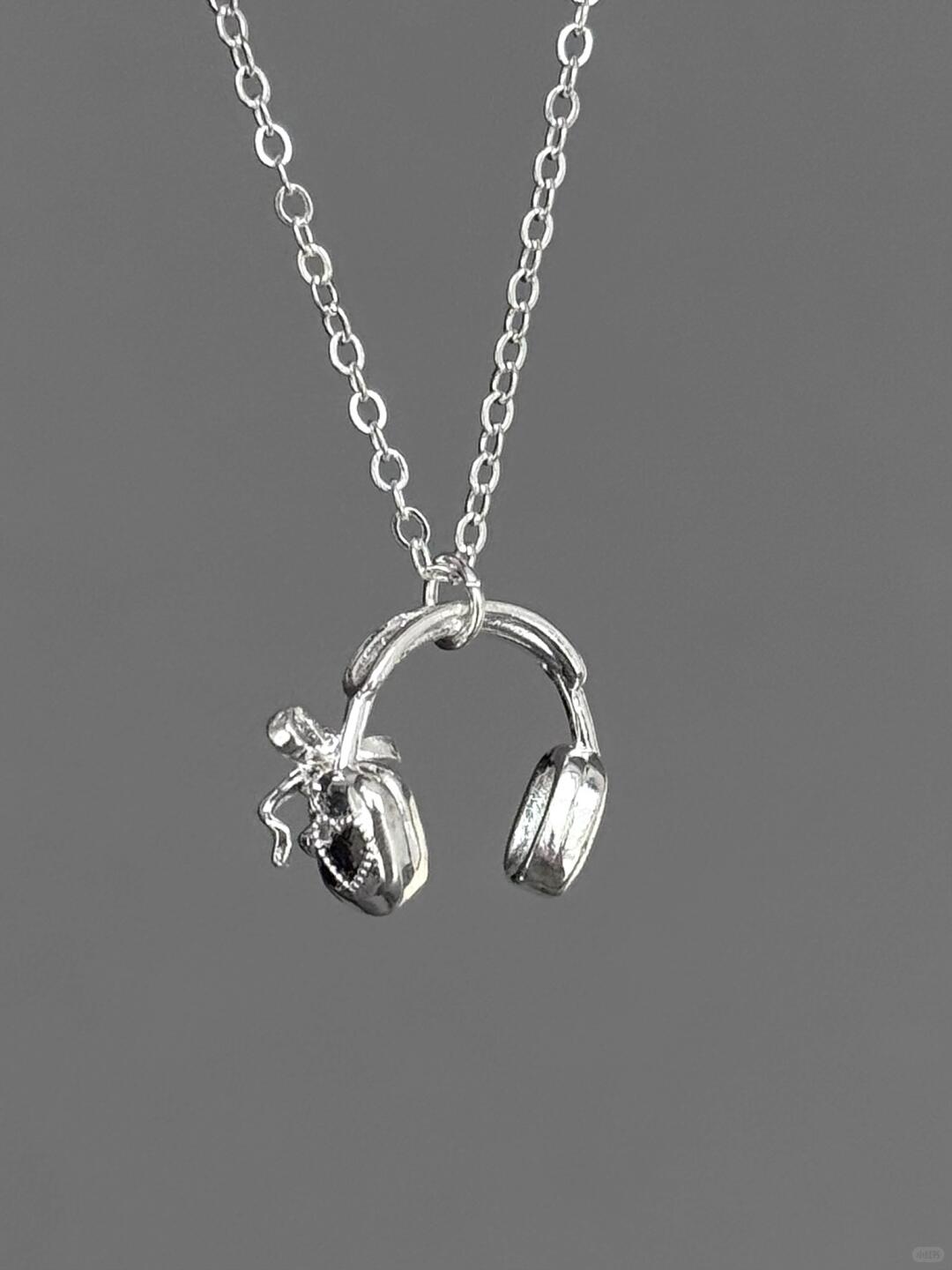 Headphone Pendant | Music as Solitude Necklace (Y2K Limited)