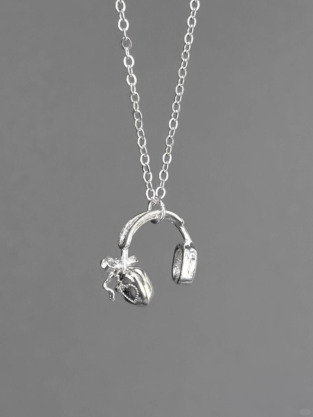 Headphone Pendant | Music as Solitude Necklace (Y2K Limited)
