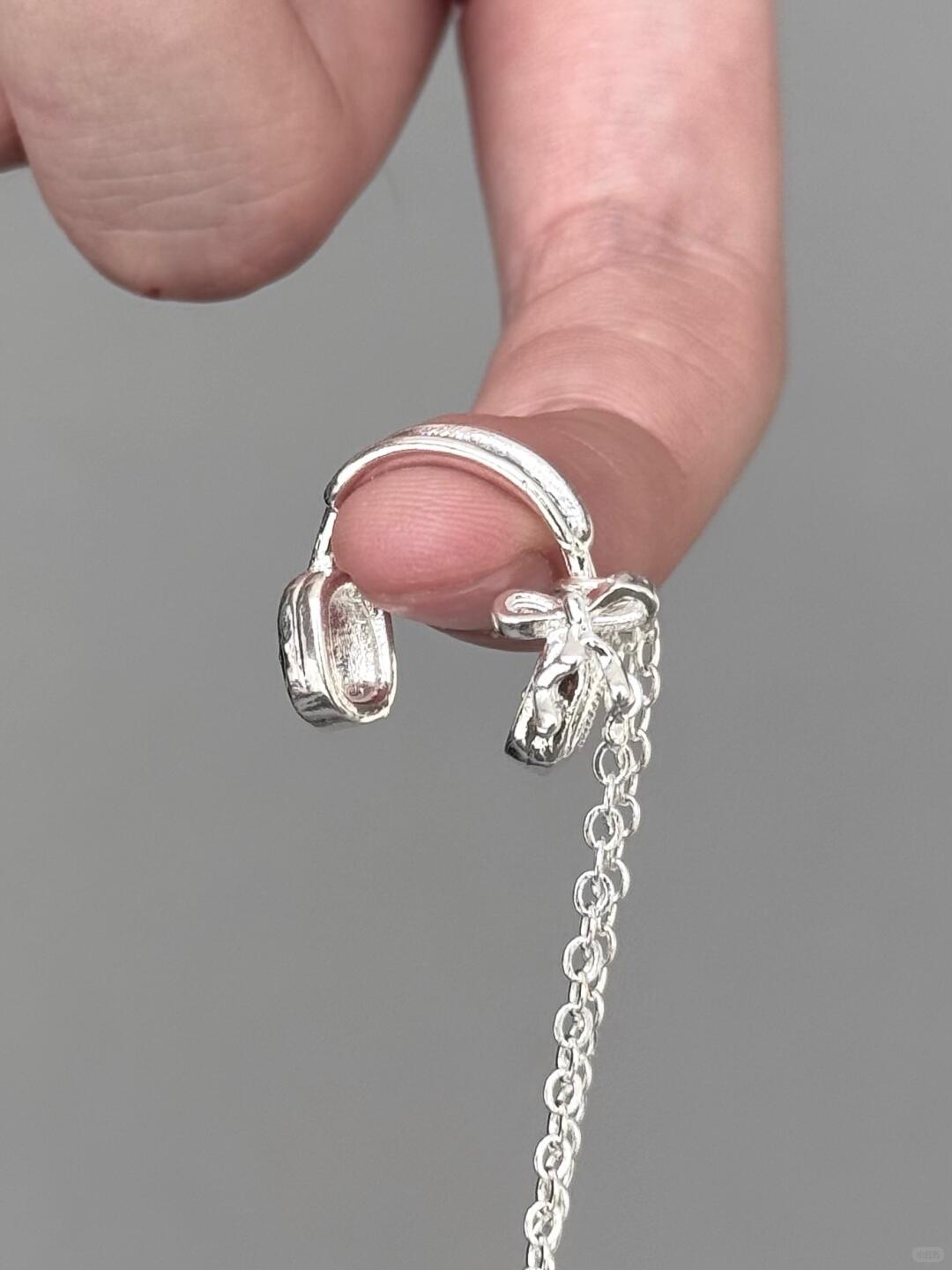 Headphone Pendant | Music as Solitude Necklace (Y2K Limited)
