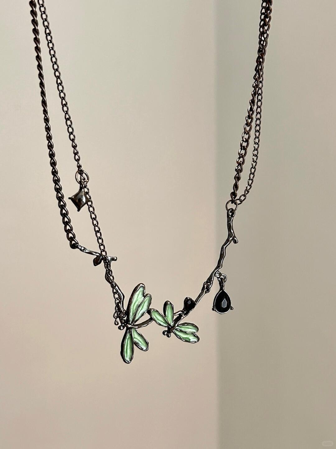 Libélula Necklace | Vintage Elegance & Poetic Design (Limited Edition)