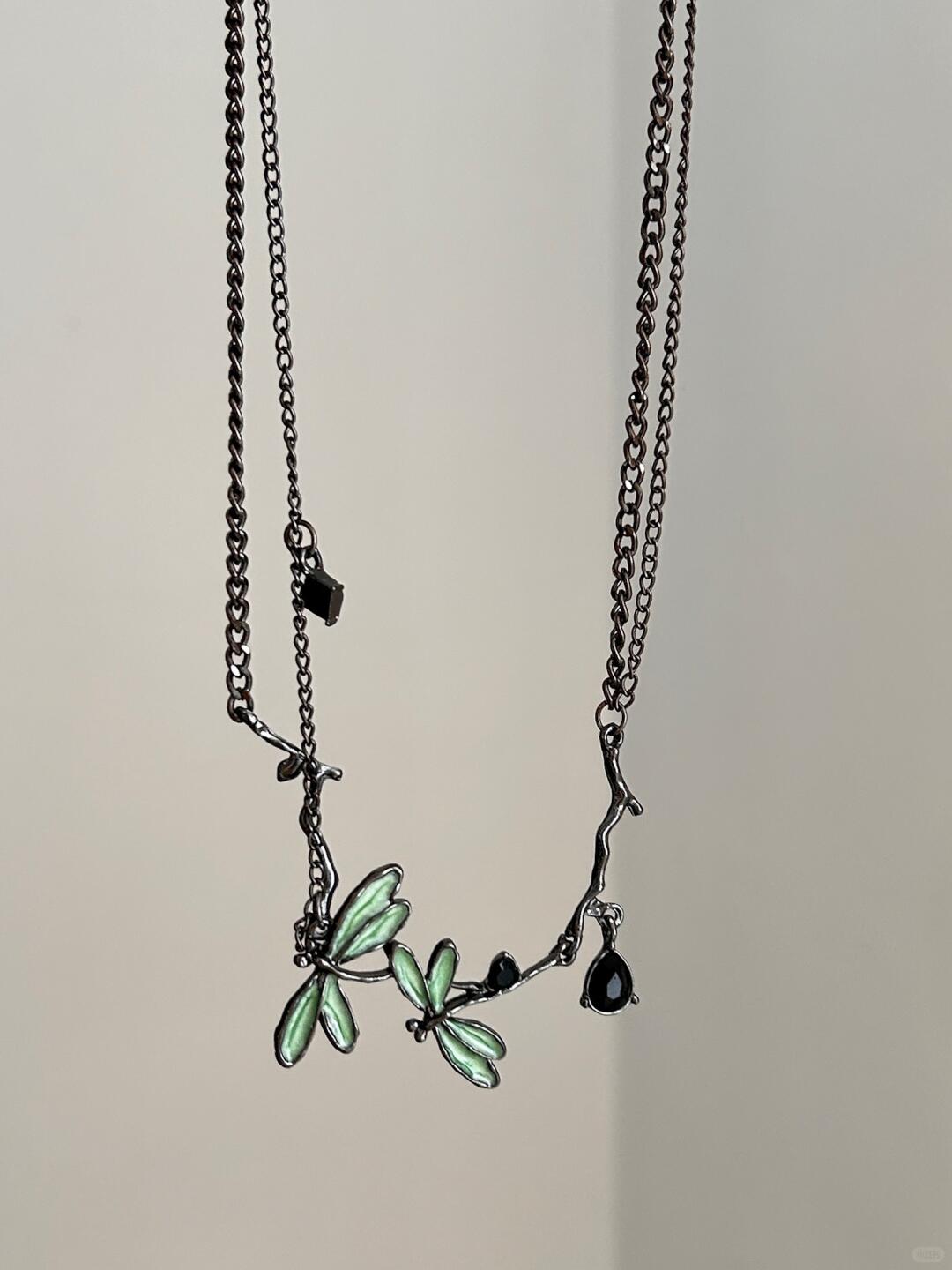 Libélula Necklace | Vintage Elegance & Poetic Design (Limited Edition)