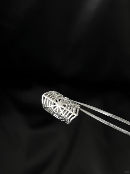 Pavuěina Ear Cuff | Spider Web Elegance & Intricate Design (Limited Edition)